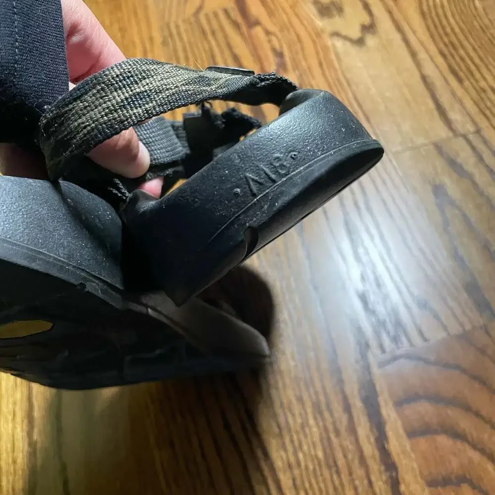 Chaco Z/2 Classic Athletic Sandals Vibram Made in USA Camo Vintage Flawed